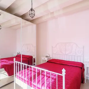Dorsoduro Apartment